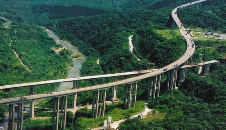 beautiful drives above the trees,rodovia dos imigrantes highway viaducts,brazil,interstate h-3 highway viaducts,hawaii,usa,europes bridge,austria,denny creek viaduct,usa,linn cove viaduct,usa