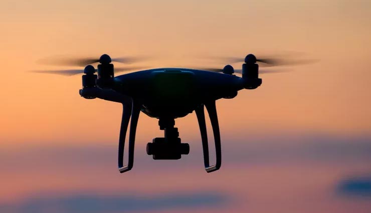 दिल्ली : पुलिस ने जब्त किया विजय घाट के पास उड़ता ड्रोन, स्वतंत्रता दिवस तक है प्रतिबंध 