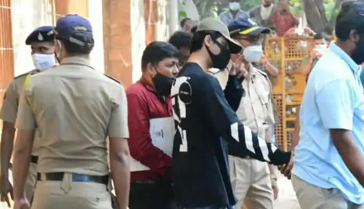 मुंबई ड्रग्स केस में एनसीबी ने शाहरुख खान के बेटे आर्यन समेत 3 लोगों को किया गिरफ्तार 