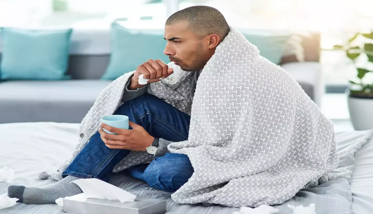 मौसम में बदलाव के साथ ही होने लगती हैं सूखी खांसी, इन 8 घरेलू उपायों से मिलेगी राहत 