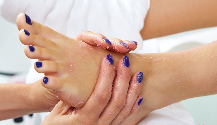 diy foot scrubs,dry feet remedies,natural foot care,homemade foot scrub,exfoliating scrubs for feet,how to treat dry feet,cracked heel treatment,foot scrub for flaky skin,moisturizing foot scrubs,foot care routine,soft feet tips,chemical-free foot scrub,foot scrubs for tan removal,diy skincare for feet,natural exfoliants for feet
