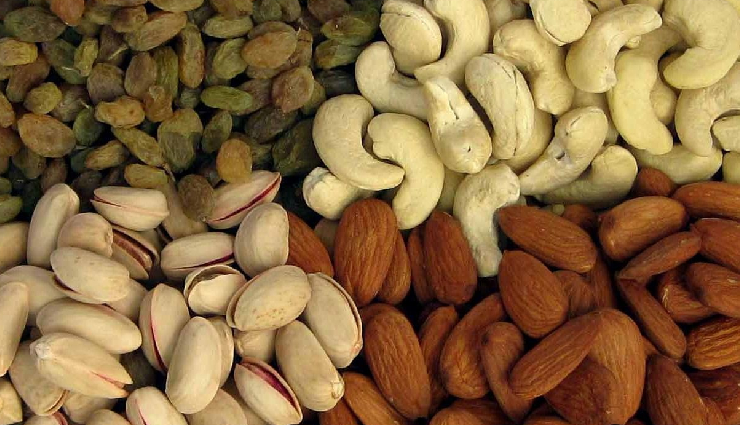 winter energy milkshake recipe,dry fruits milkshake for winter,homemade winter energy drink,boost energy with dry fruits shake,winter dry fruits smoothie recipe,healthy milkshake for winter energy,energizing dry fruits shake recipe,winter special dry fruits milkshake,diy winter energy drink with dry fruits,nutritious milkshake for winter vitality