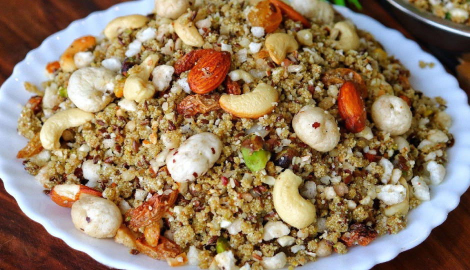 मेवे की पंजीरी : कृष्ण कन्हैया को मनाने के लिए है बहुत अच्छा भोग, आप भी इससे हो जाएंगे तृप्त #Recipe dry fruits panjiri,dry fruits panjiri janmashtmi,dry fruits panjiri sri krishna,dry fruits panjiri kanha,dry fruits panjiri ingredients,dry fruits panjiri recipe,dry fruits panjiri sweet dish,dry fruits panjiri tasty,dry fruits panjiri healthy