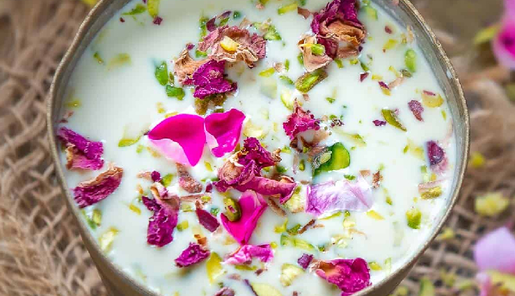 ड्राई फ्रूट्स की ठंडाई पीकर झूम उठेगा तन-मन, होली के मौके पर मेजबान-मेहमान सब हो जाएंगे मस्त #Recipe ड्राई फ्रूट्स की ठंडाई पीकर झूम उठेगा तन-मन, होली के मौके पर मेजबान-मेहमान सब हो जाएंगे मस्त #Recipe