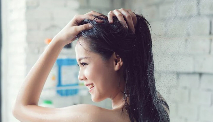 dry itchy scalp,home remedies for dry itchy scalp,scalp care tips,hair care tips,monsoon care tips,beauty tips