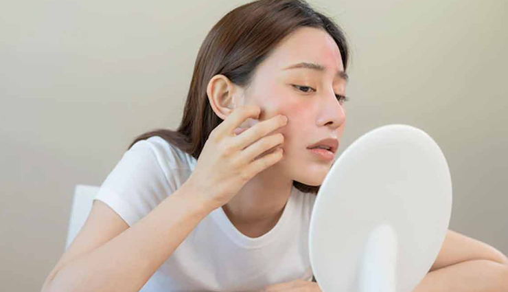 make-up on dry skin may have to be heavy in winter these damages the skin,beauty tips,beauty hacks