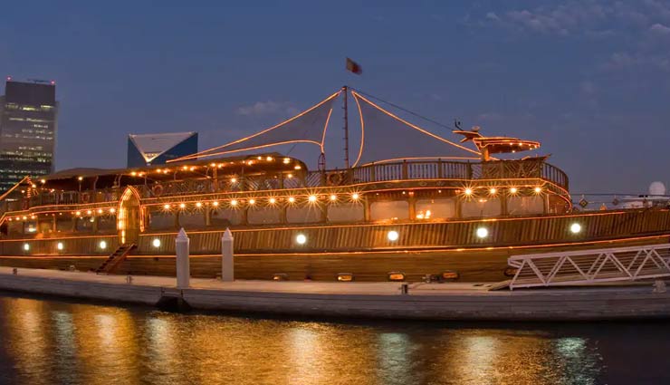 floating restaurants,best destinations,holidays,tourism,restaurant in water,worldwide floating restaurants,holiday packages