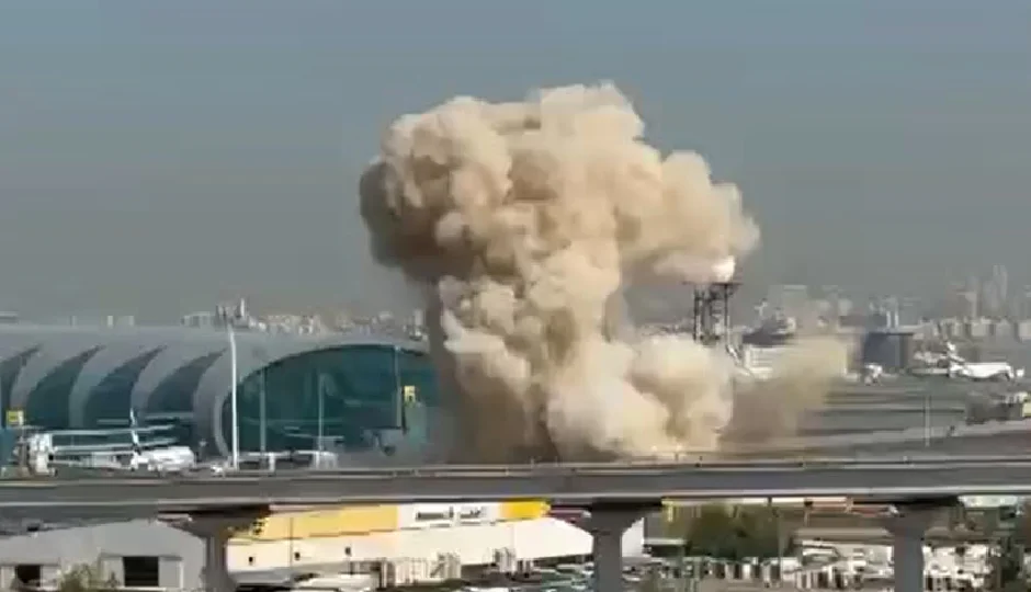दुबई एयरपोर्ट के पास ड्रोन हमला, फ्यूल टैंक में लगी भीषण आग; कई उड़ानें रद्द