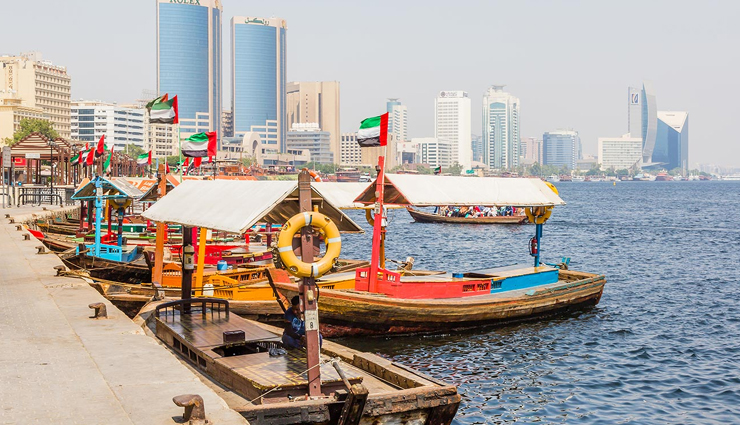 dubai old quarter,the history and tradition of the emirate,visit the gold souk,walk around al bastakiya quarter,admire local art at the xva gallery,visit the coffee museum,have a traditional lunch in an arabic tea house,visit the dubai museum,souvenir shop at the souk,shop at the spice souk,take a one-dirham boat ride across the dubai creek,watch local workers pack the ships with imports and exports,travel,tourism