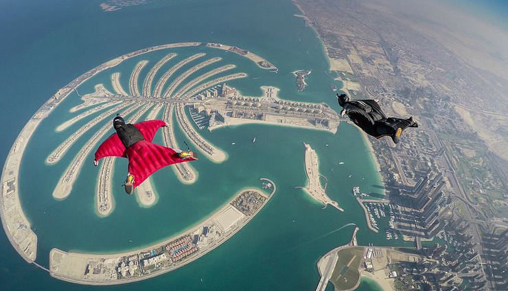 switzerland,washington,around the world,new zealand,australia,dubai,5 most amazing places for skydiving around the world,skydiving,places to do skydiving,most beautiful places for skydiving,adventurous places,fox glacier,interlaken,palm jurmeirah,snohomish,north wollongong beach,sydney