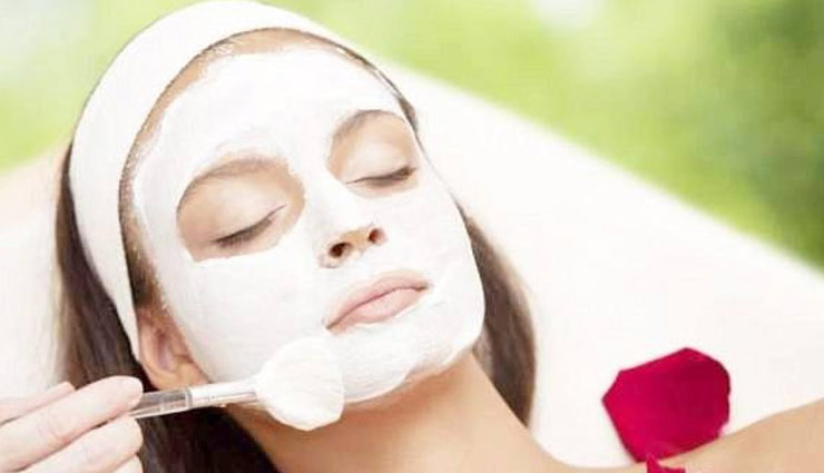 अगर हमेशा बरकरार रखना चाहते है चेहरे की सुन्दरता तो आज से ही रोजाना लगाये दूध की मलाई, फायदे चौकाने वाले