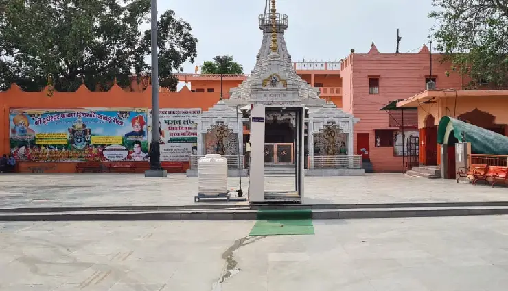 uttar pradesh temples,ayodhya temples,mathura temples,vrindavan temples,hindu pilgrimage uttar pradesh,sacred sites up,historic temples in uttar pradesh,ramayana temples,mahabharata temples,spiritual tourism india,divine heritage uttar pradesh,hindu temples india,pilgrimage destinations up,up temple tour,indian temple history