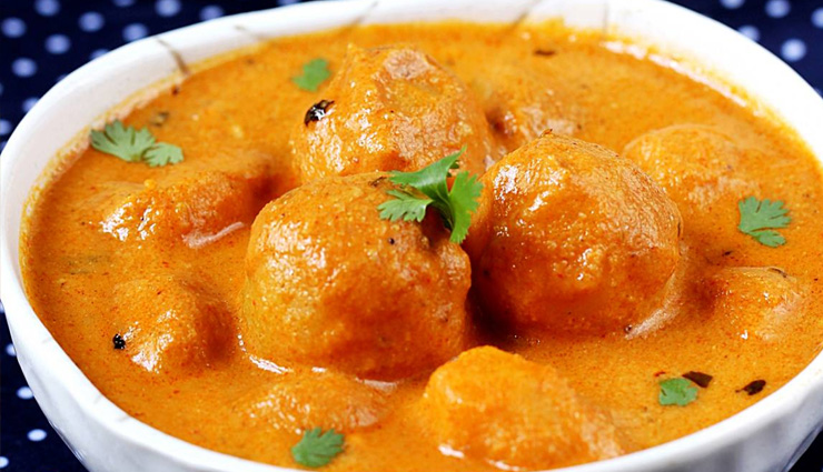 railway stations known for their food,tourism,holidays,travel guide