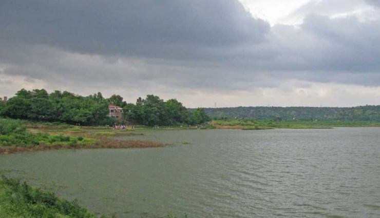 पार्टनर संग घूमने जाने का मन हैं तो बनाए देश की इन 10 खूबसूरत झीलों का प्लान
romantic lakeside destinations,partner travel plan ideas,beautiful lakes for couples,romantic getaways by lakes,lakeside travel destinations for couples,lakeside retreats for partners,partner travel recommendations for lakes,romantic lake trips for couples,couples travel plan for lakes,scenic lakeside destinations for partners,couples lake travel guide,romantic lakeside vacations,lakeside serenity for couples,partner getaway by the lake,scenic lakeside retreats,partner travel adventures by lakes,couple lake exploration,lakeside romance travel ideas,idyllic lakeside vacations for couples,lakeside escapades for partners