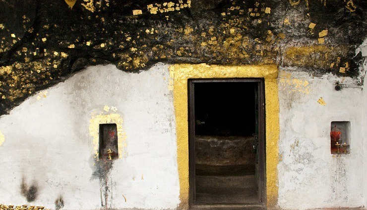 oldest caves in india,ancient cave structures,historical caves india,prehistoric caves india,archaeological cave sites,ajanta and ellora caves,udayagiri and khandagiri caves odisha,elephanta caves maharashtra,badami cave temples karnataka,undavalli caves andhra pradesh,tabo himachal pradesh,jain cave architecture,hindu rock-cut temples,gupta and mauryan era caves,paleolithic and neolithic caves,unesco world heritage caves,cave art and sculptures india,guided tours of historical caves,cave exploration india,religious cave sites,cave photography india,cultural heritage caves,educational cave visits,archaeological excursions,spiritual cave retreats