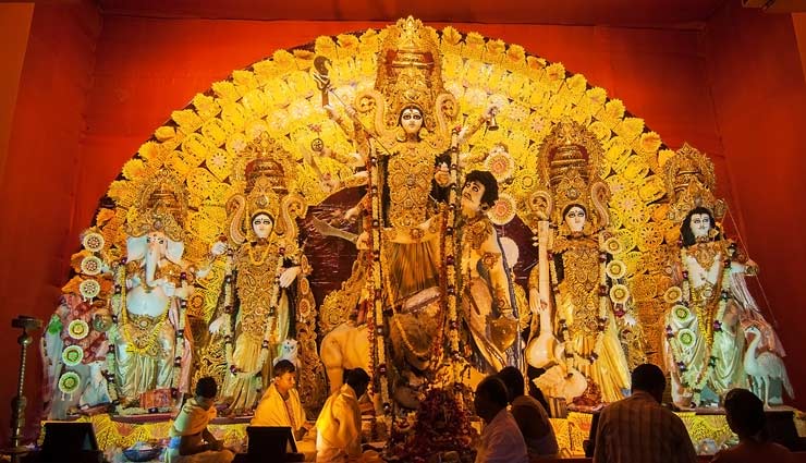navratri 2019,durga puja pandal,kolkata,kumortuli,bagbazar,siliguri,cooch behar,badkulla