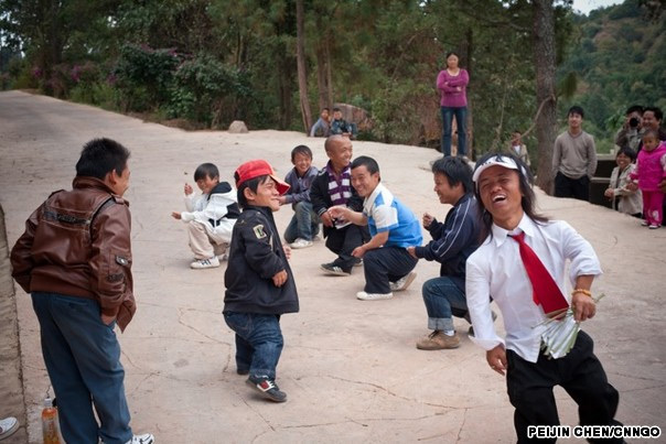 dwarf village,yangsi china,weird village