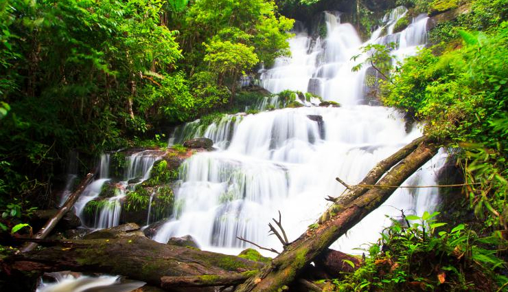 spectacular waterfalls in thailand,explore thailand stunning waterfalls,breathtaking thai waterfalls to visit,discover thailand most beautiful waterfalls,must-see waterfalls for travelers in thailand,natural wonders: thai waterfall exploration,unforgettable waterfall experiences in thailand,top cascades to explore in thailand,thailand awe-inspiring waterfall destinations,best waterfall sightseeing in thailand