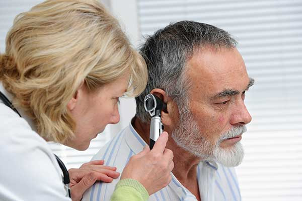 ear cleaning tips,ear care tips,Health tips ,कान की सफाई, कान की देखभाल, हेल्थ टिप्स, घरेलू उपचार 