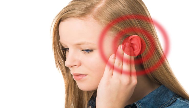 क्या कान दर्द भी है कोरोना वायरस के लक्षणों में शामिल? 