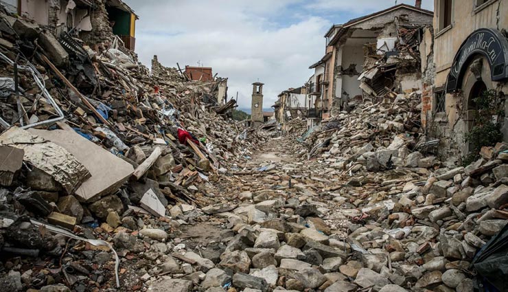 astrology tips,astrology tips in hindi,natural disasters,animals indication