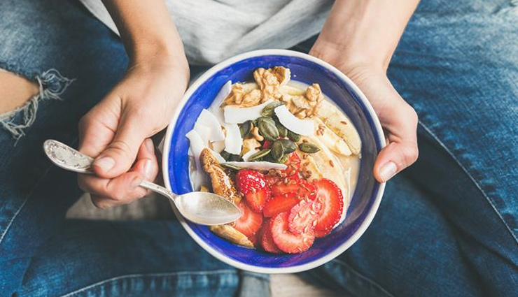 losing weight,reason for not losing weight,weight,weight problem,eating diet foods,skipping meals,not drinking enough water,not getting adequate sleep,not eating enough protein,Health,Health tips