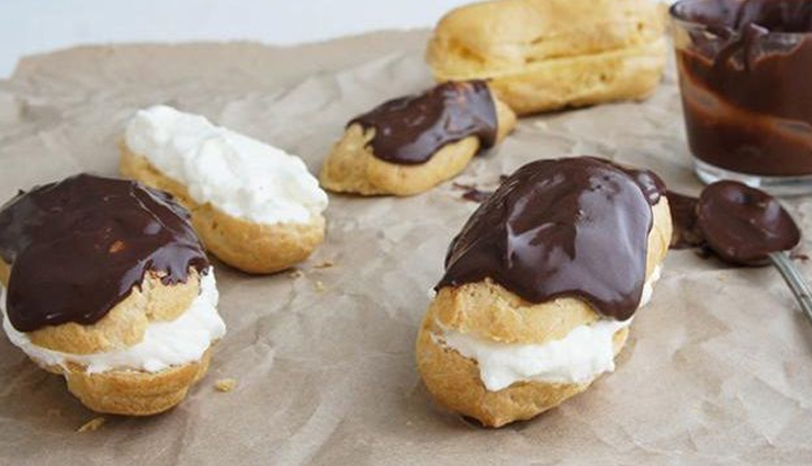 eclairs with cream recipe,eclairs with whipped cream,easy recipe,hunger struck,food