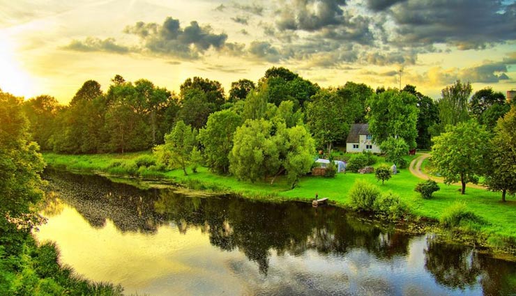 eco-friendly places,eco-friendly places in india,sunderbans national park,west bengal,rajamala national park,kerala,chilika lake,odisha,kaziranga national park,assam,nanda devi biosphere reserve,uttarakhand