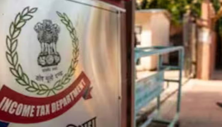 72 घंटे बाद खत्म हुई बंगाल के मंत्री के भाई के घर पर टैक्स छापेमारी 