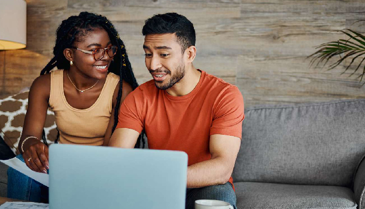 successful couples,marriage and career balance,thriving relationships,dual-career couples,relationship success tips,work-life balance,communication in marriage,supportive partnerships,career goals in marriage,relationship advice for professionals,healthy relationships,time management for couples