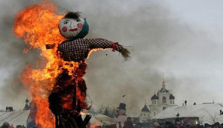 6 amazing new year traditions from around the world,effigy burning in panama,great balls of fire in scotland,red underwear in turkey,108 rings in japan,underwater tree planting in siberia,cemetery sleepover in chile