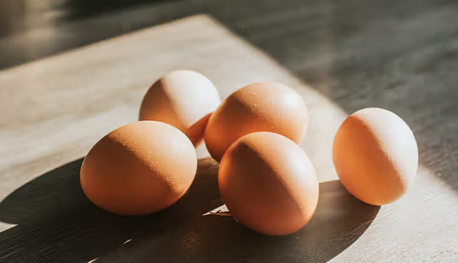 8 DIY Ways To Use Egg for Skin and Hair
