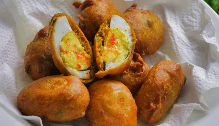 rains with egg bajji,egg bajji recipe,crispy egg bajji,monsoon snack recipe,street food recipe,easy egg bajji recipe,rainy day snack,indian egg fritters,hot and crispy egg bajji,homemade egg bajji,comfort food recipe
