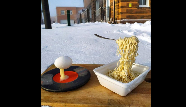 -45 डिग्री सेल्सियस पहुंचा इस शहर का तापमान, हवा में जम गए अंडा और नूडल्‍स