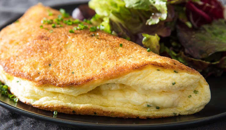 Know How to Cook Delectable Egg Omelette  with variations