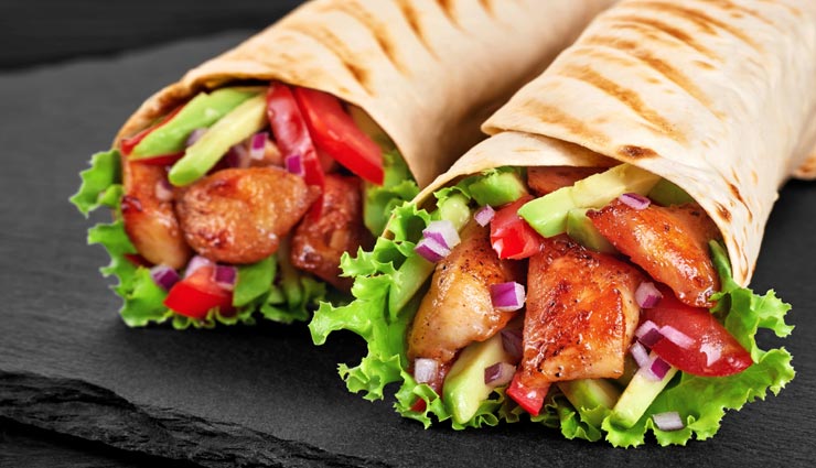 ब्रेकफास्ट में ट्राई करें 'अंडा पनीर रोल', बच्चों को मिला स्वाद और प्रोटीन #Recipe ब्रेकफास्ट में ट्राई करें 'अंडा पनीर रोल', बच्चों को मिला स्वाद और प्रोटीन #Recipe