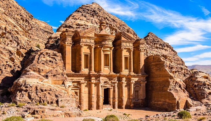 egypt,attractions in egypt,places to visit in egypt,luxor temple,karnak temple,valley of the kings,egyptian museum,cruise on the nile river