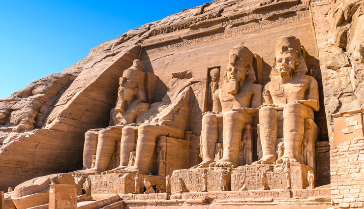 egypt,tourist attraction in egypt,places to visit in egypt,abu simbel temples,pyramids of giza,karnak,valley of the kings,sinai penninsula,dahab