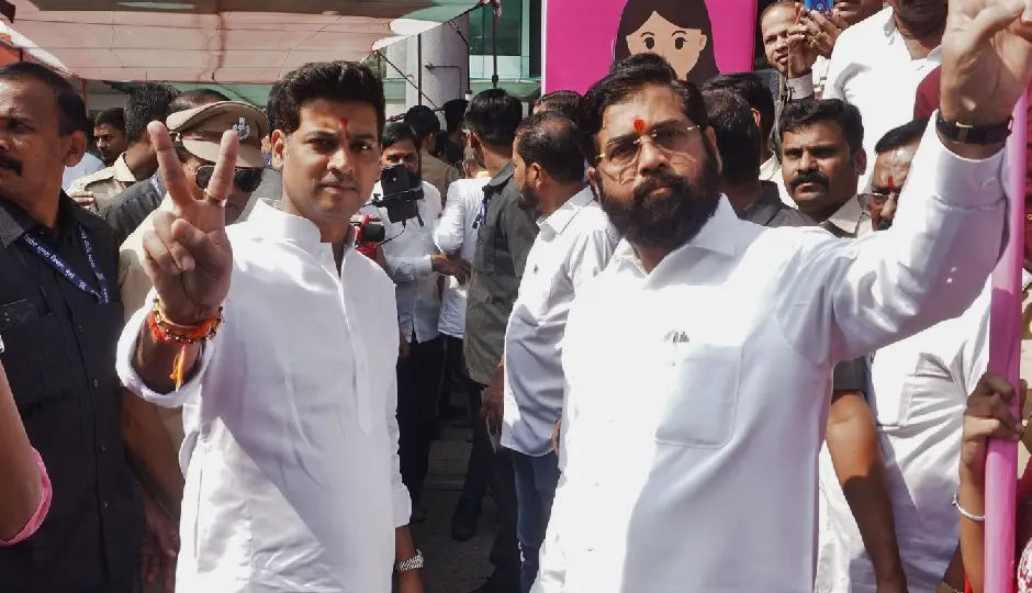 एकनाथ शिंदे ने बेटे श्रीकांत को सौंपी अहम जिम्मेदारी, शिवसेना की रणनीति में आया नया बदलाव