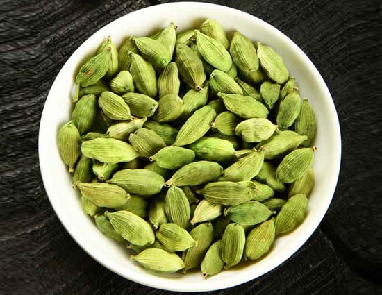 ilaichi ke totke,astrology tricks,astrology tips,astrology