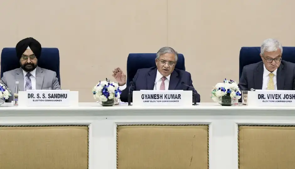SIR पर उठे सवालों के बीच चुनाव आयोग की सफाई, कहा- फैसले सभी की मंजूरी से हुए