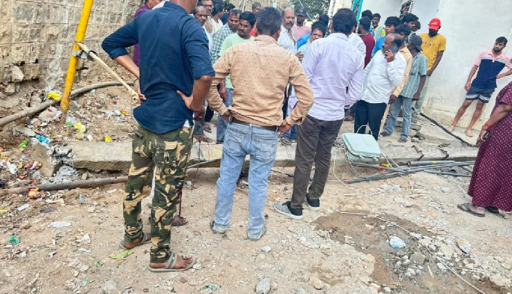 कर्नाटक: बेंगलुरू में बिजली का खंभा गिरने से दो महिलाओं की मौत, पुलिस ने शुरू की जांच