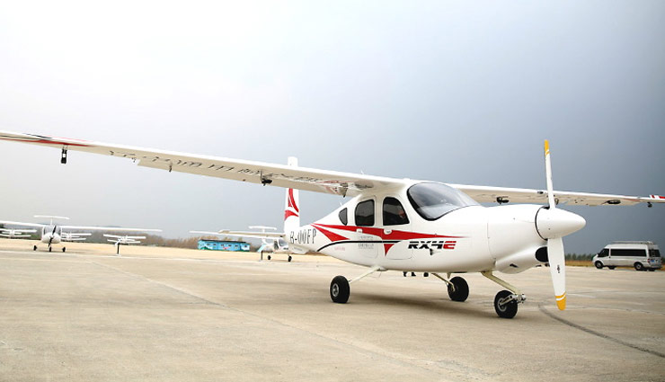 चीन: 4 सीटर इलेक्ट्रिक विमान का ट्रायल पूरा, एक बार चार्ज करने पर भरेगा 300 किमी की उड़ान
