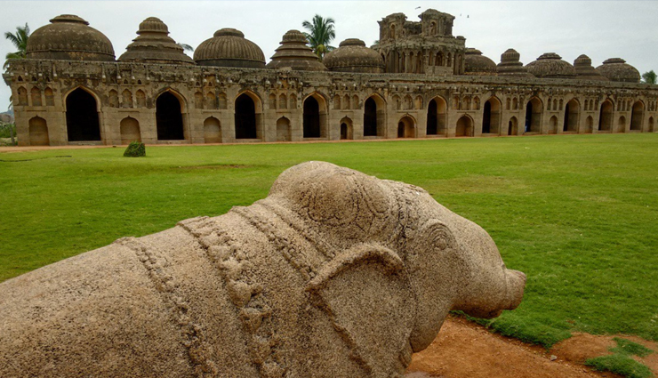 karnataka,karnataka tourist places,honeymoon in karnataka,honeymoon in hampi,hampi tourist plaes,virupaksha temple,elephant stables hampi,queens bath hampi,matanga hill hampi,lotus mahal hampi,monolithic bull hampi,best time to visit hampi,how to reach hampi,best time to reach hampi,hampi tourism,holidays,travel,india tourism,tourist places in india