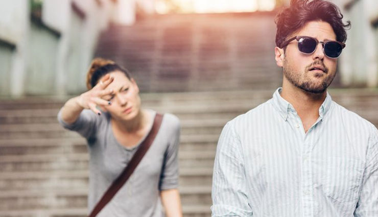 selfish partner,signs of selfish partner,relationship tips,couple tips