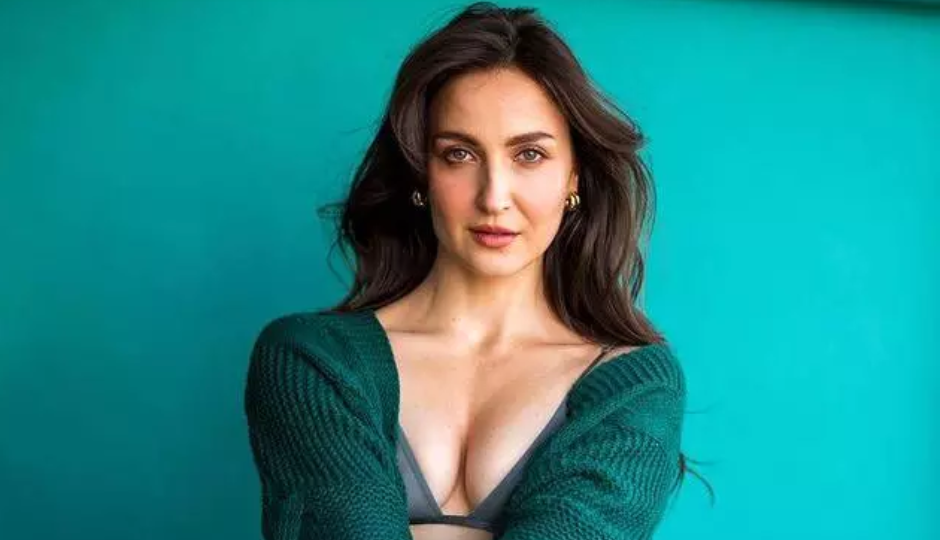 2 News : आशीष के साथ फोटो के बाद ट्रॉल होने पर एली ने दिया जवाब, बच्चे के लिए सरोगेसी की कोशिश कर रहा स्टार कपल 2 News : आशीष के साथ फोटो के बाद ट्रॉल होने पर एली ने दिया जवाब, बच्चे के लिए सरोगेसी की कोशिश कर रहा स्टार कपल