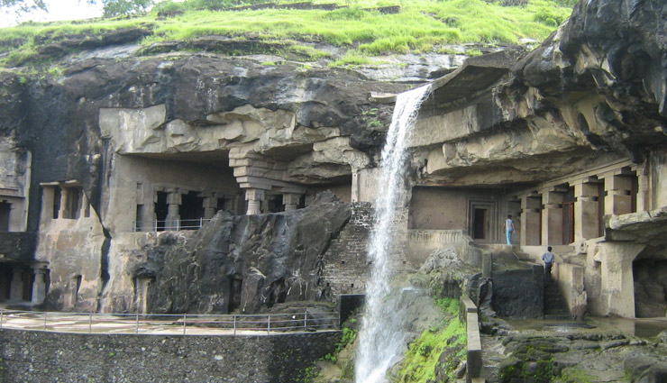 least known cave temples in india,cave temples in india,cave temples,temples in india,badami caves,karnataka,mawsmai caves,meghalaya,bhimbetka caves,madhya pradesh,ellora caves,aurangabad,pataleshwar cave temple,maharashtra