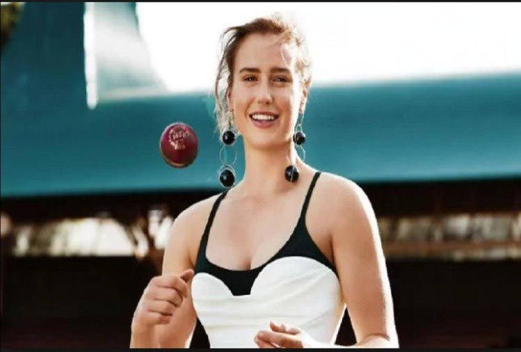 ellyse perry,sana mir,sarah jane taylor,laura marsh,danielle wyatt,hottest women cricketers,women cricketers around the world