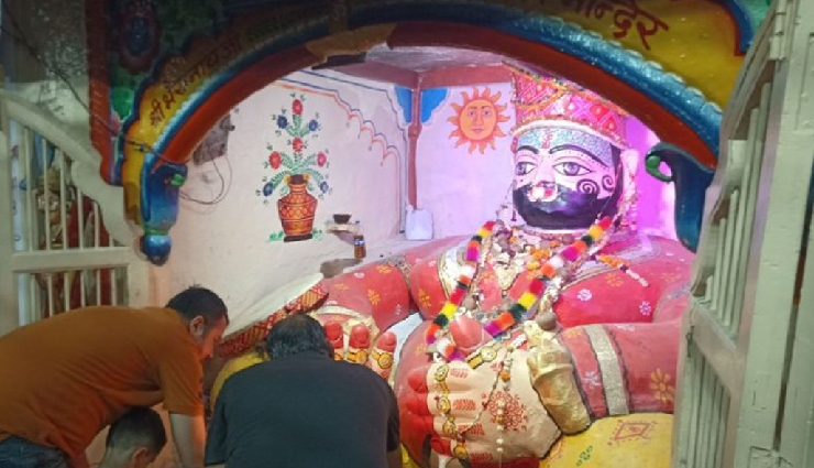 eloji devta marwar rajasthan,holi celebration,rajasthani traditions,cultural significance,festive rituals,local customs,marwar region,religious festivities,community gatherings,colorful celebrations