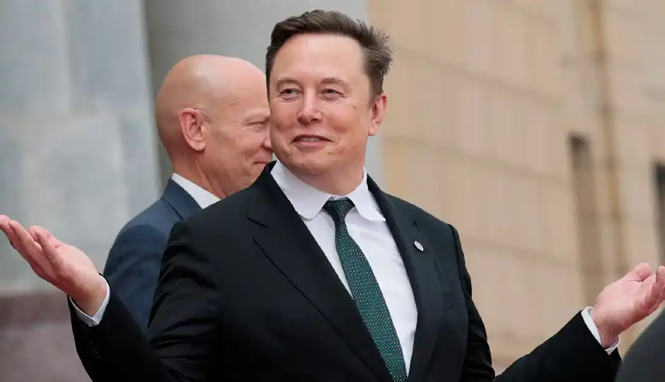 Elon Musk becomes world’s first trillionaire after blockbuster SpaceX IPO